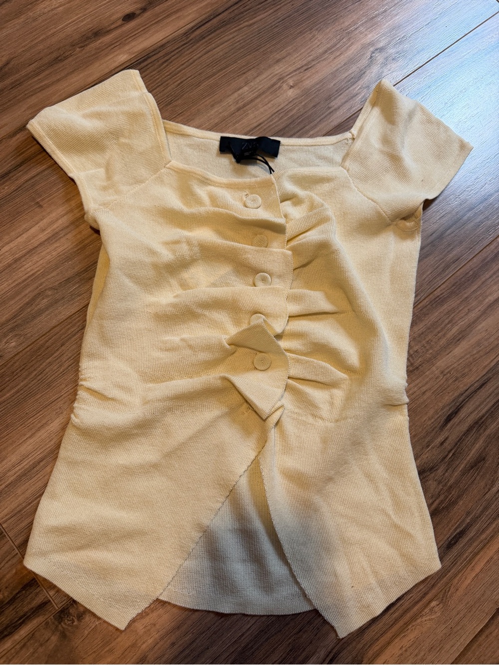 Zara Pale Yellow Button-Front Knit Top